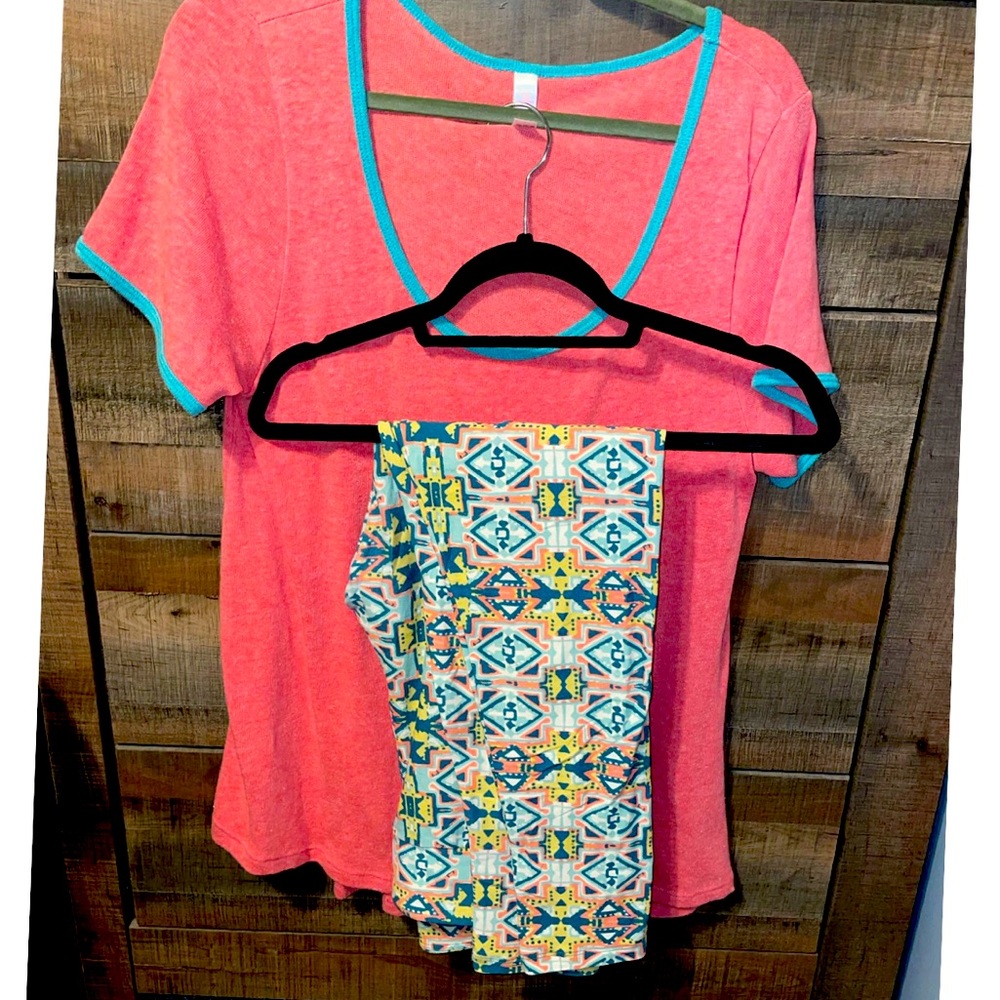 Lularoe Lrg Classic T and TC Leggings